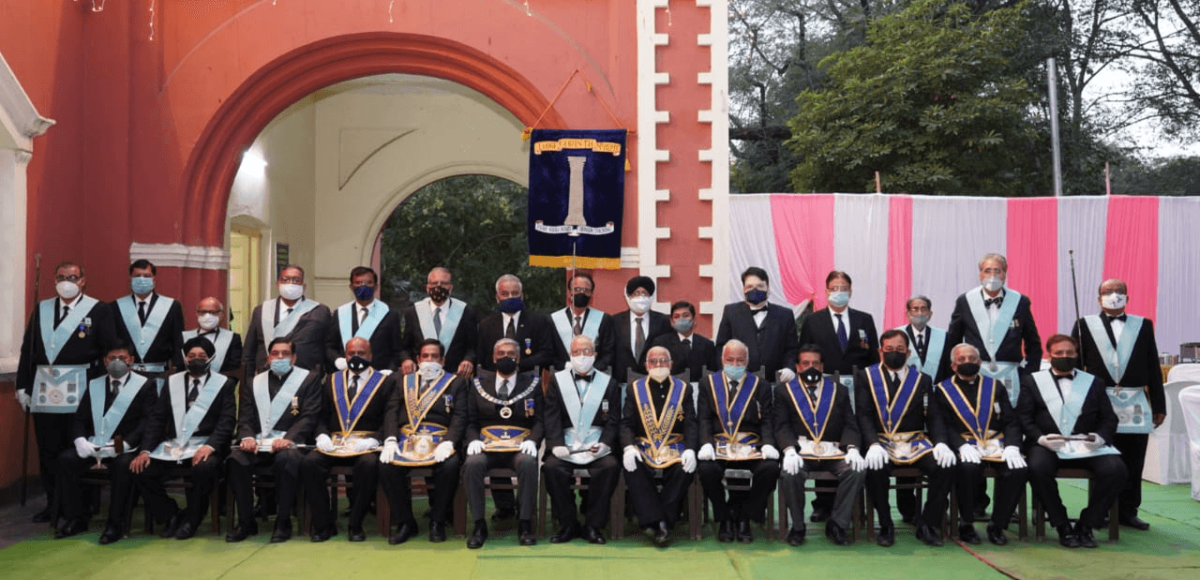 Group photograph with members of Lodge Corinth