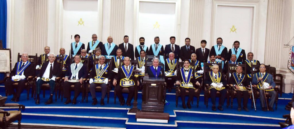 150-Years-Lodge-Cyrus